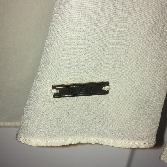 GUESS Blouse - Picture 2 of 3